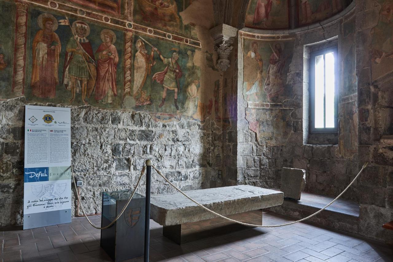Alloggio Turistico Centro Storico Malatesta Montefiascone Luaran gambar