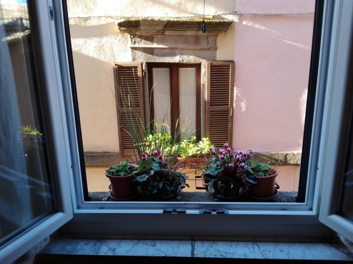 Alloggio Turistico Centro Storico Malatesta Montefiascone Luaran gambar
